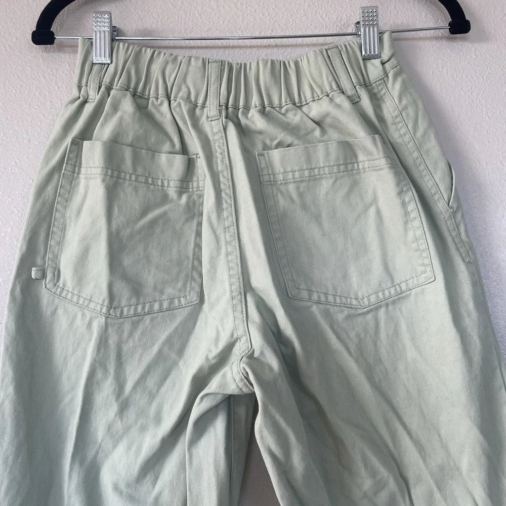 Forever 21 Light Green High Rise Wide Leg Casual Pants Women's‎ XS Fray Hem